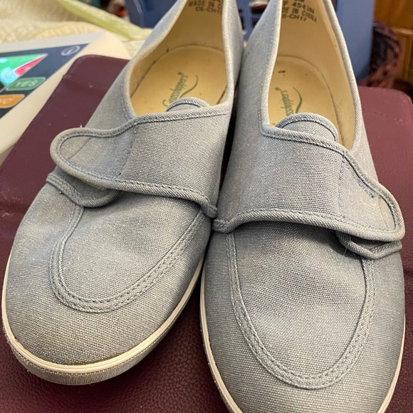 Grasshoppers Loafer Shoe Size 9M. - Picture 5 of 7